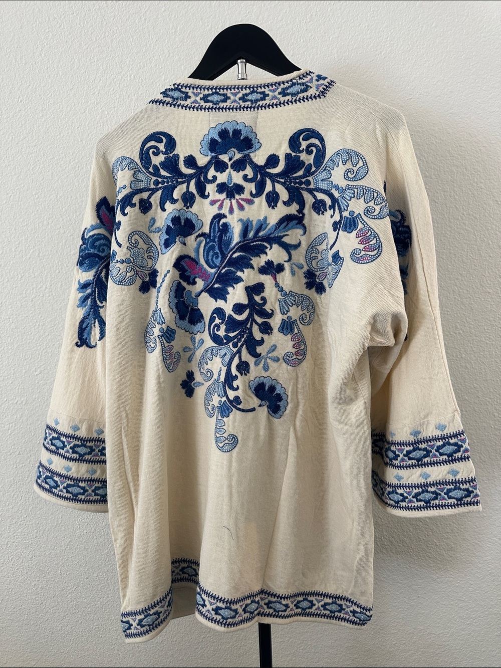 Johnny Was BIYA Short Kimono NAIDA Embroidered Cream Cardigan SZ Med NEW - Picture 5 of 6